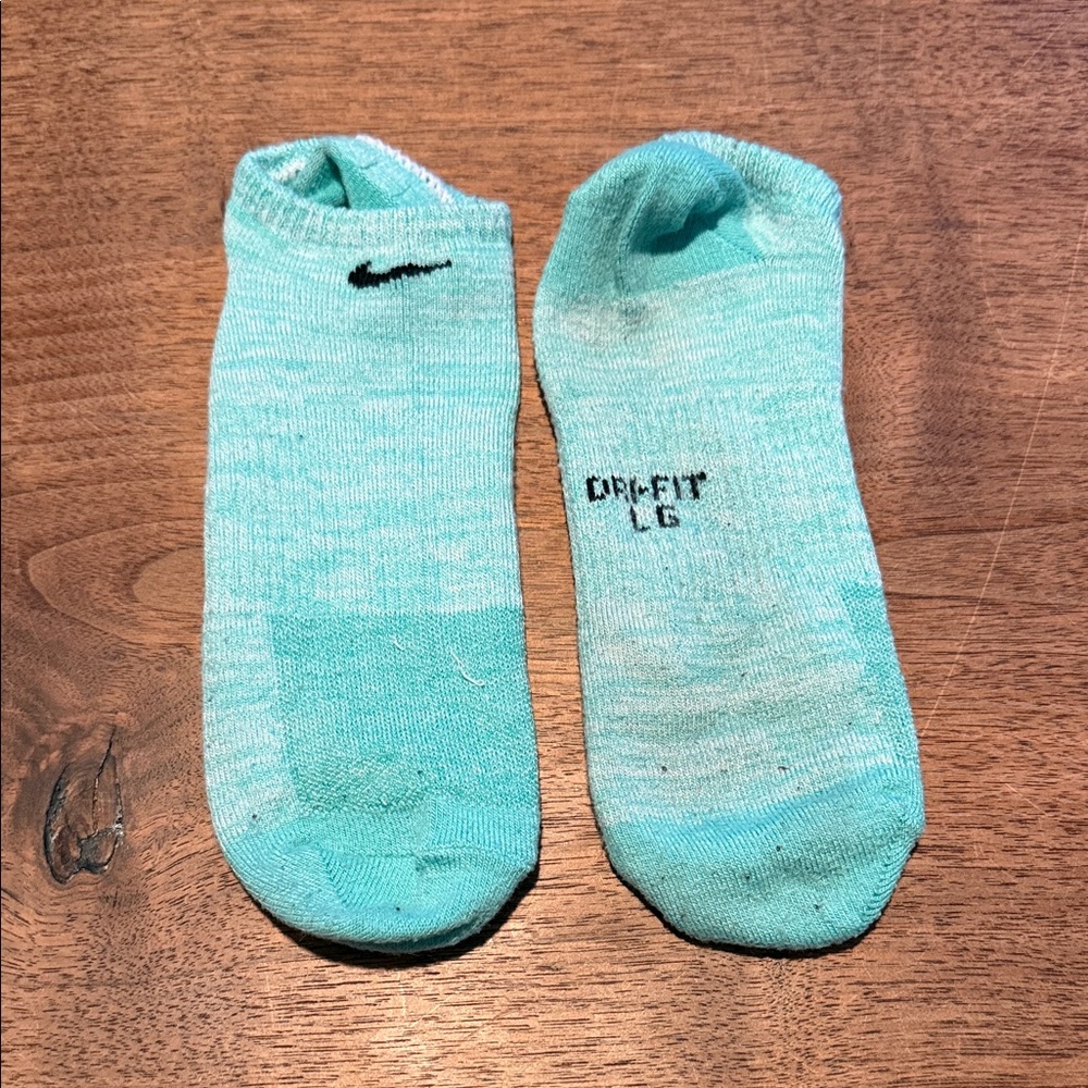 NIKE Dri-Fit Socks - L